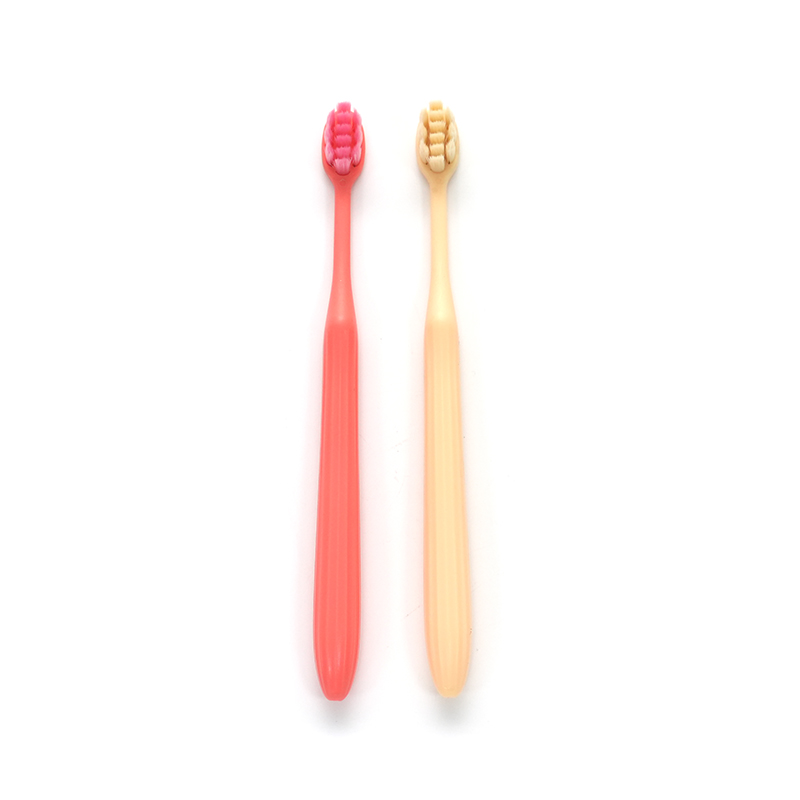 PP Handle Ultra-fine Soft PBT Bristle Adult Deep Cleaning Toothbrush